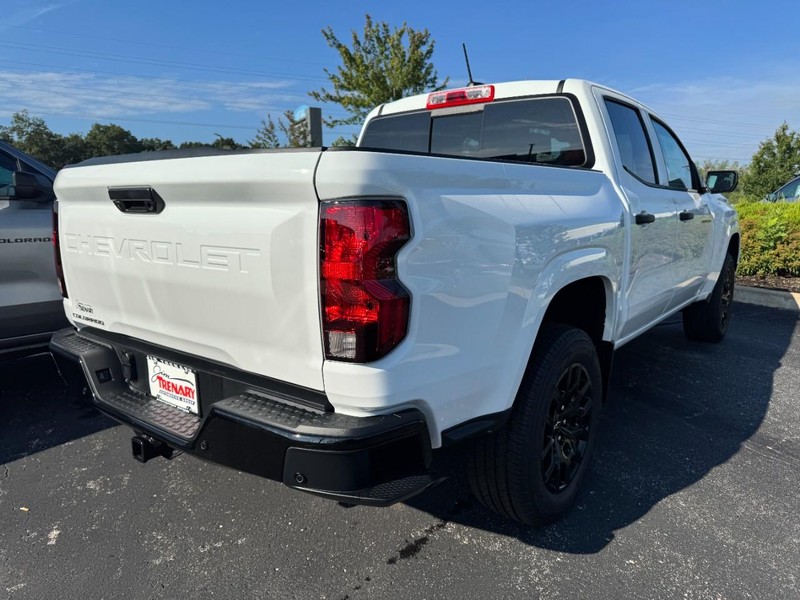 Chevrolet Colorado Vehicle Image 03