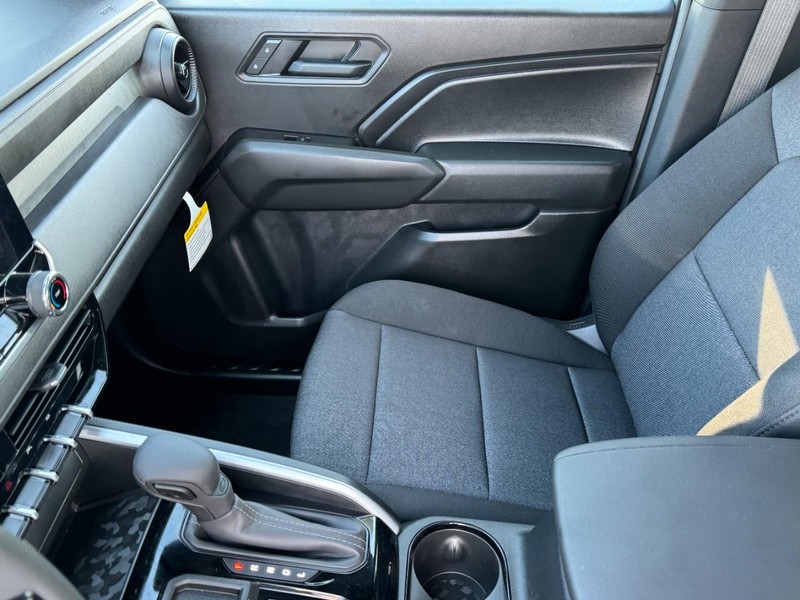 Chevrolet Colorado Vehicle Image 07