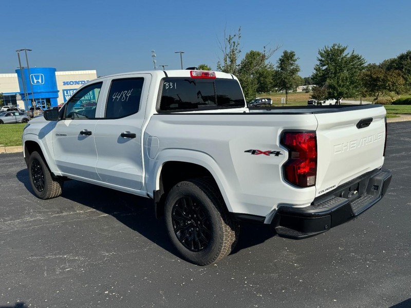 Chevrolet Colorado Vehicle Image 05
