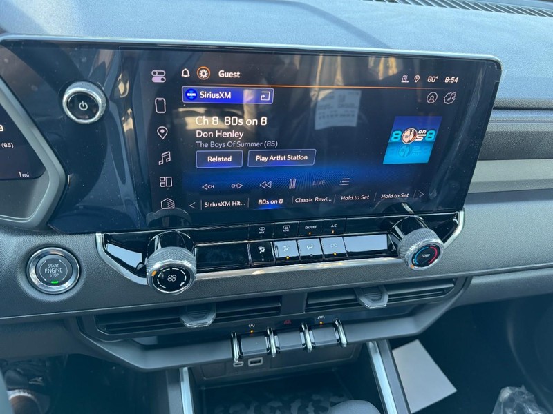 Chevrolet Colorado Vehicle Image 13