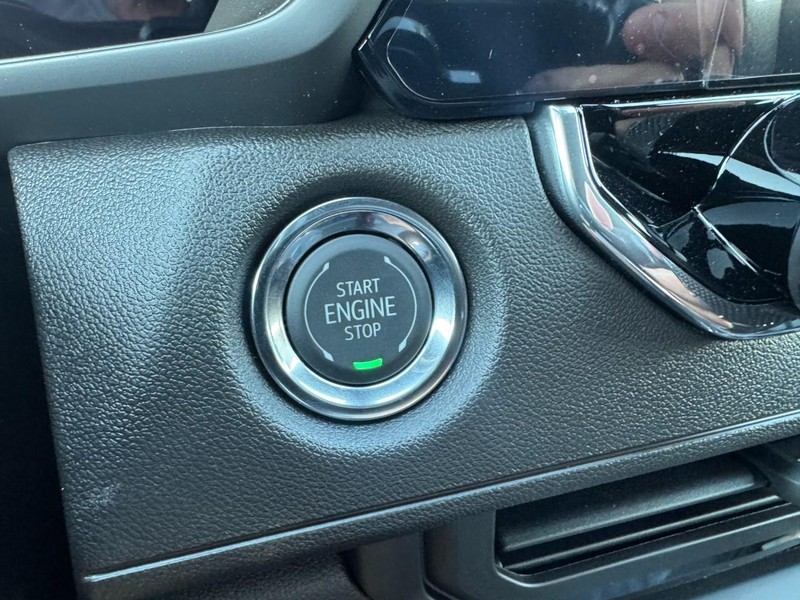 Chevrolet Colorado Vehicle Image 16