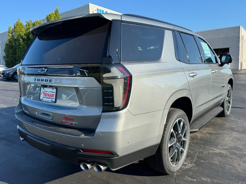 Chevrolet Tahoe Vehicle Image 03