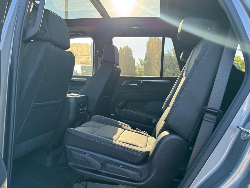 Chevrolet Tahoe Vehicle Image 07