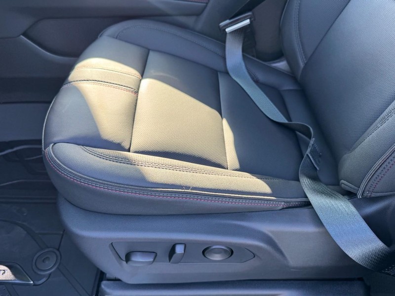 Chevrolet Tahoe Vehicle Image 11