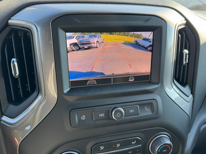 Chevrolet Silverado 1500 Vehicle Image 17