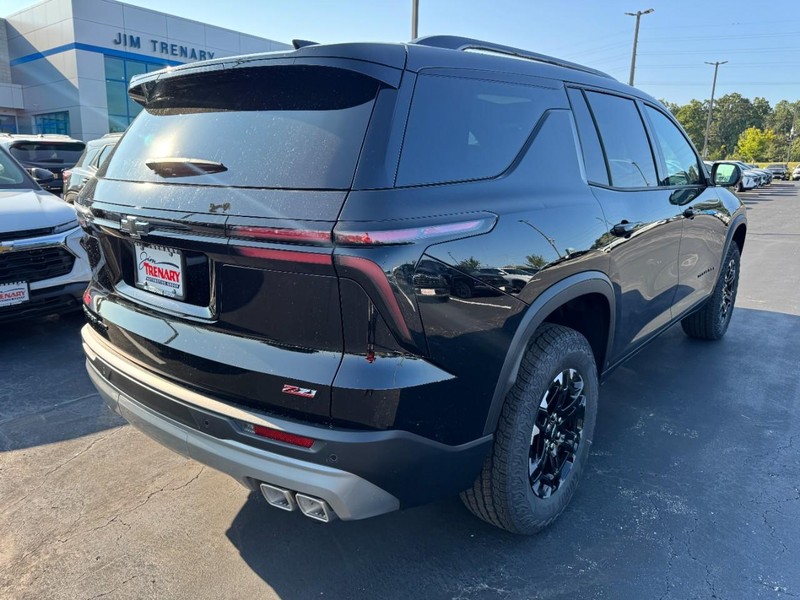 Chevrolet Traverse Vehicle Image 03