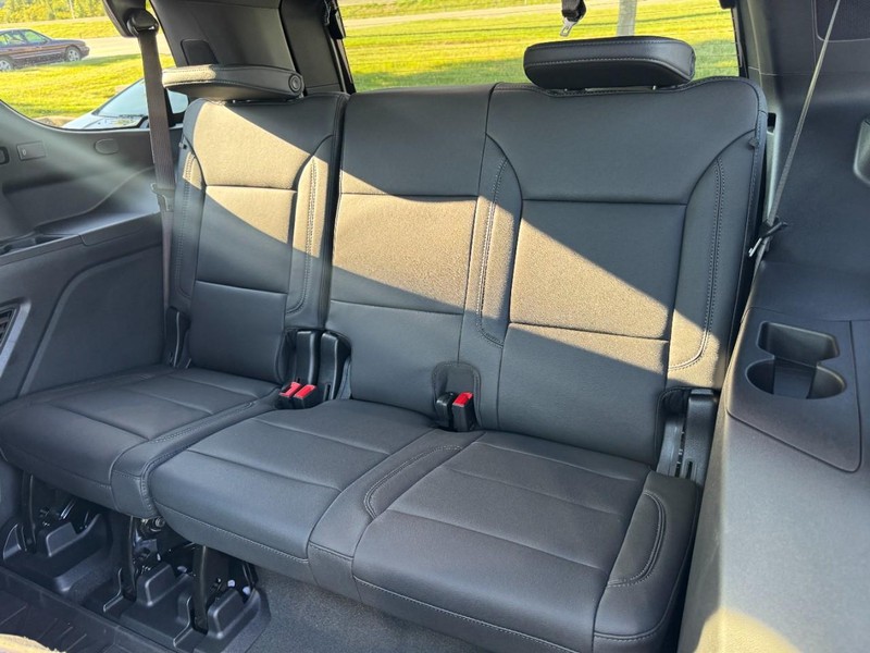 Chevrolet Tahoe Vehicle Image 09