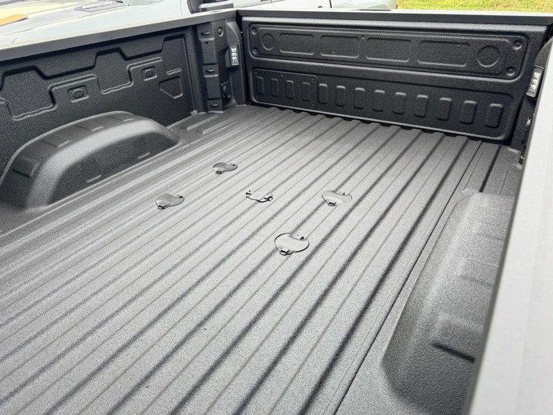 Chevrolet Silverado 2500HD Vehicle Image 08