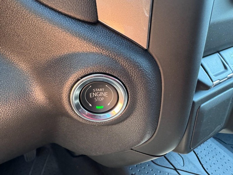 Chevrolet Silverado 1500 Vehicle Image 17