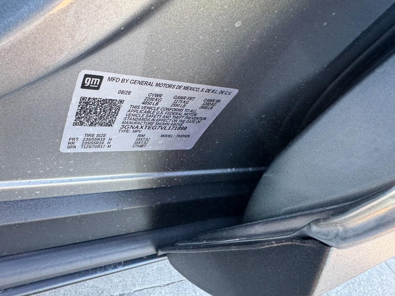 Chevrolet Equinox Vehicle Image 18