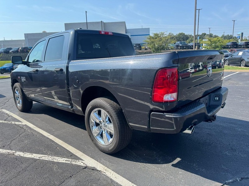 Ram 1500 Classic Vehicle Image 05