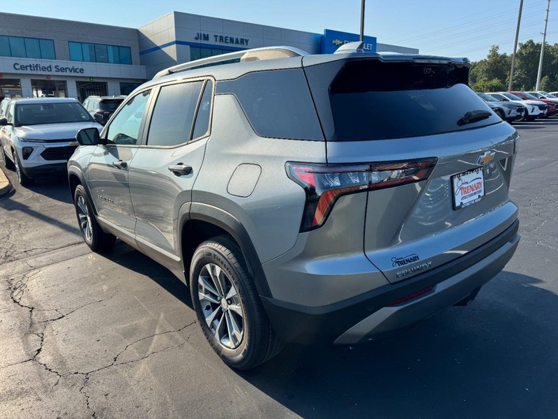 Chevrolet Equinox Vehicle Image 05