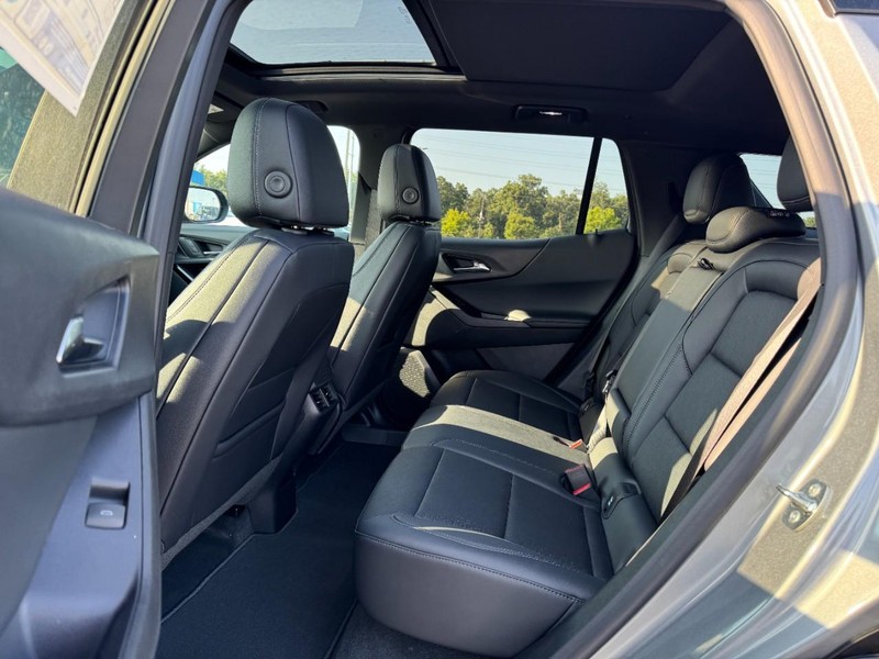 Chevrolet Equinox Vehicle Image 07