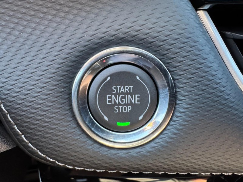 Chevrolet Equinox Vehicle Image 18