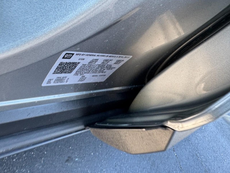 Chevrolet Equinox Vehicle Image 19