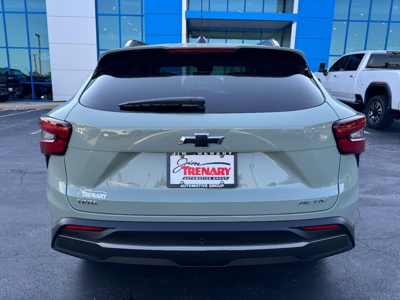 Chevrolet Trax Vehicle Image 04