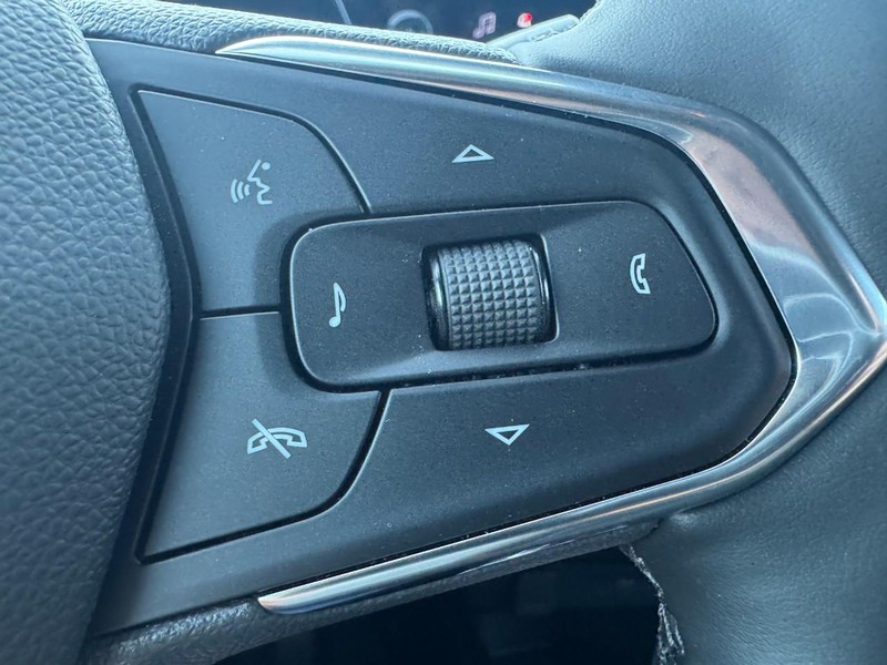 Chevrolet Trax Vehicle Image 12