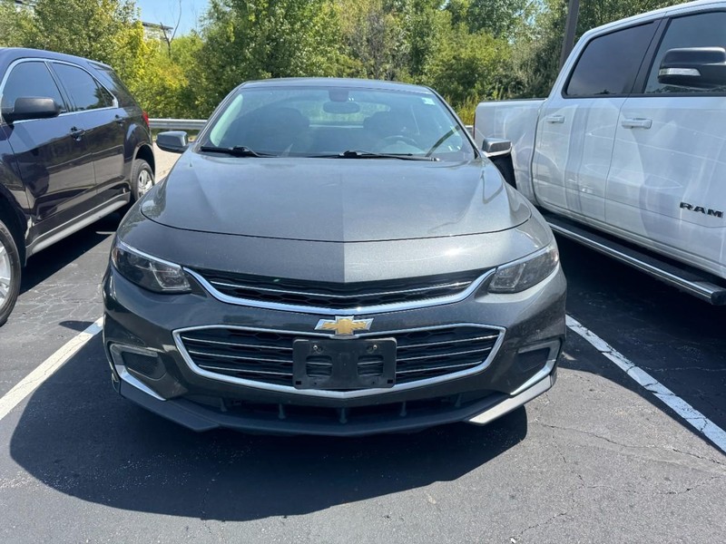 Chevrolet Malibu Vehicle Full-screen Gallery Image 03