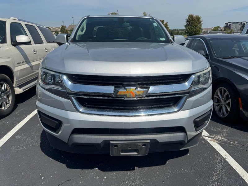 Chevrolet Colorado Vehicle Full-screen Gallery Image 02