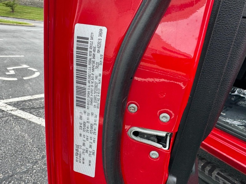 Ram 1500 Vehicle Image 24