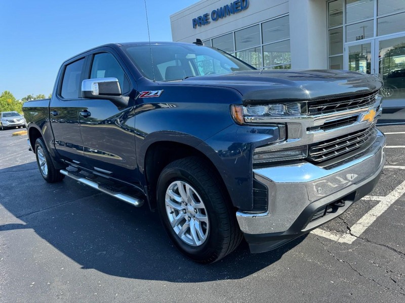 Chevrolet Silverado 1500 Vehicle Image 02