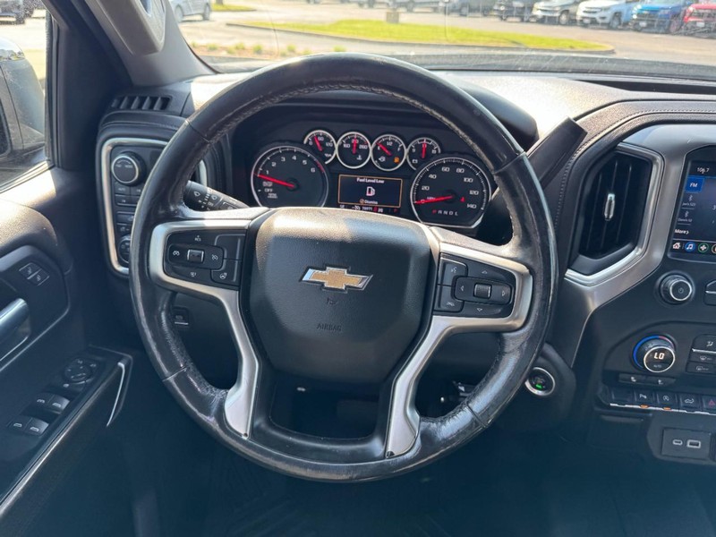 Chevrolet Silverado 1500 Vehicle Image 12