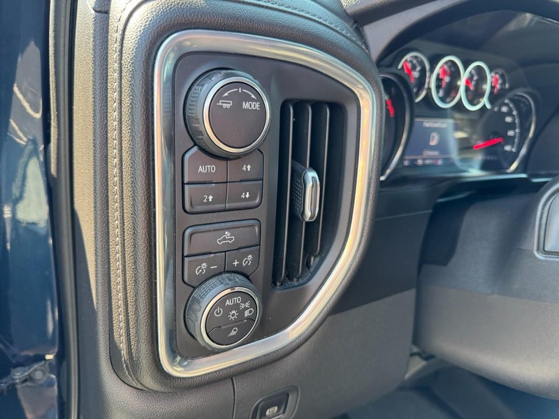 Chevrolet Silverado 1500 Vehicle Image 16