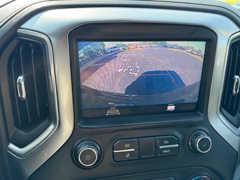 Chevrolet Silverado 1500 Vehicle Image 21