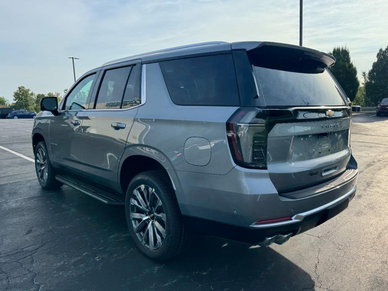 Chevrolet Tahoe Vehicle Image 05