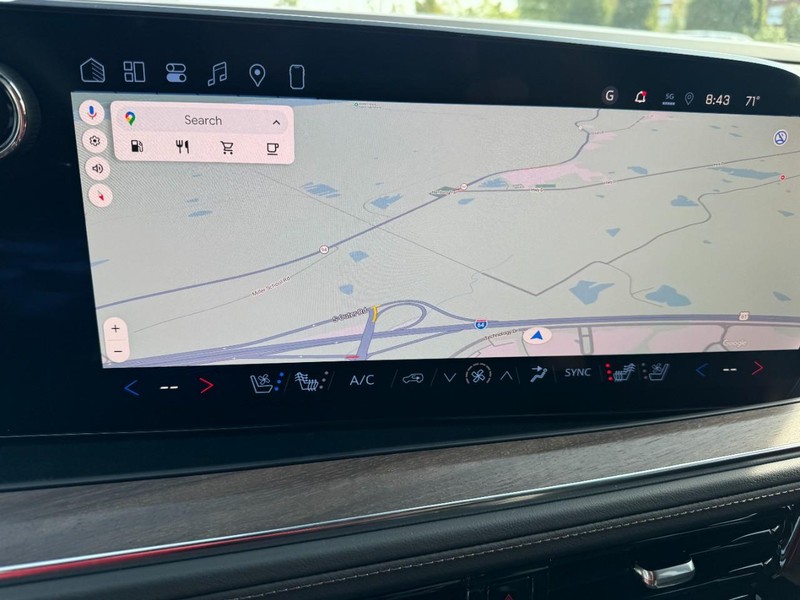Chevrolet Tahoe Vehicle Image 19