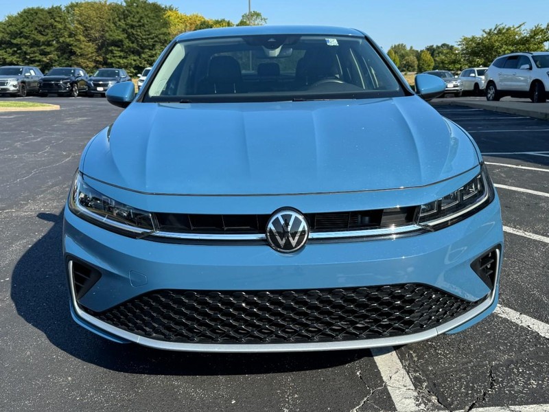 Volkswagen Jetta Vehicle Image 09