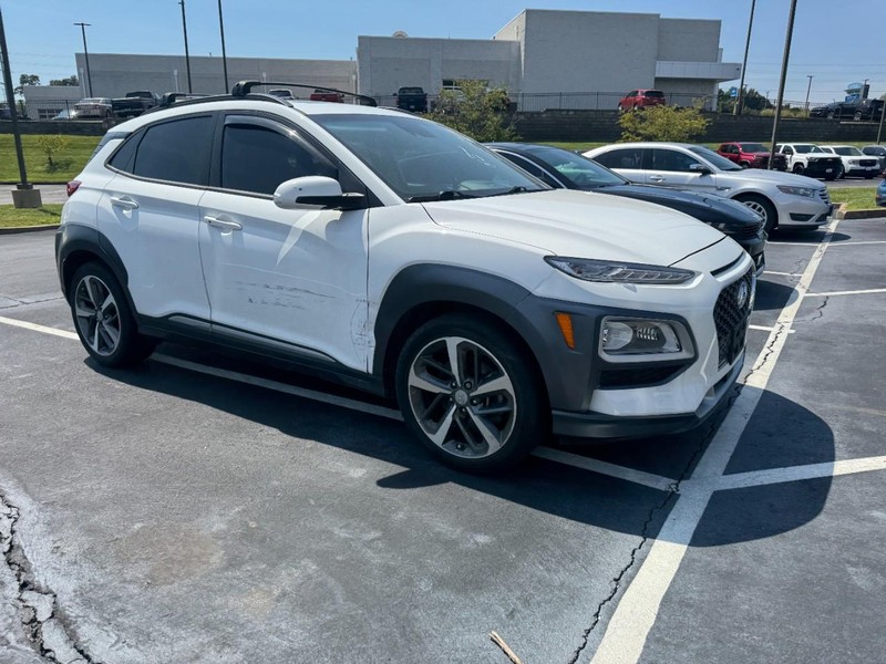 Hyundai Kona Vehicle Image 05