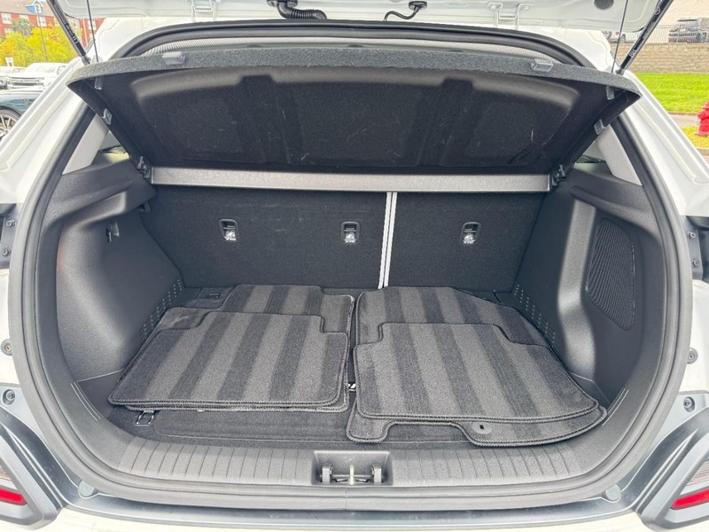 Hyundai Kona Vehicle Image 06