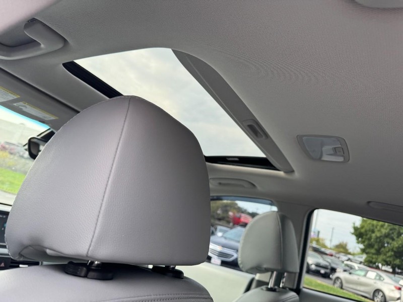 Hyundai Kona Vehicle Image 11
