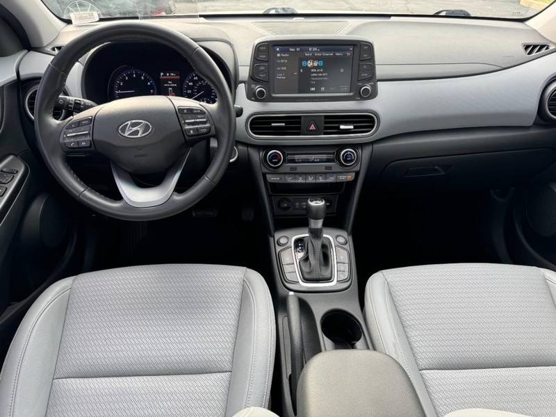 Hyundai Kona Vehicle Image 12