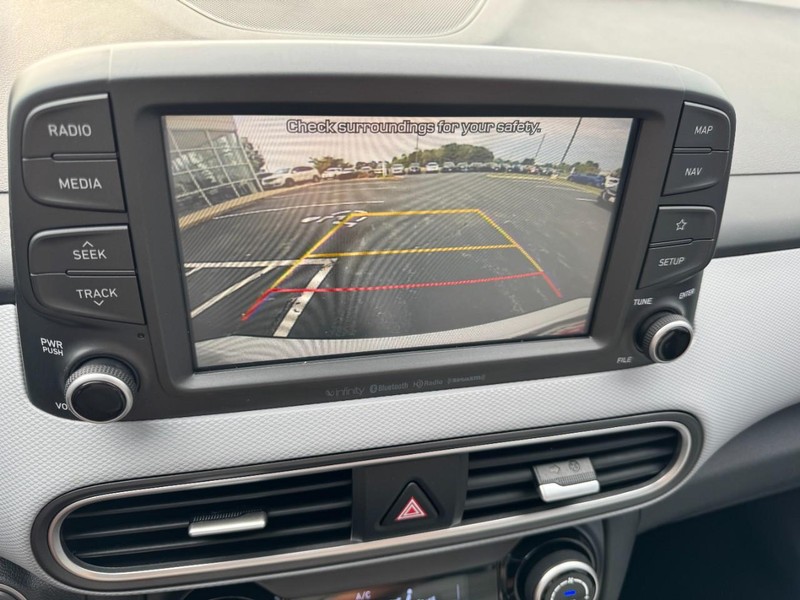 Hyundai Kona Vehicle Image 23
