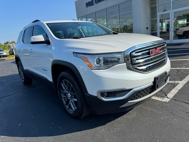 GMC Acadia Vehicle Image 02