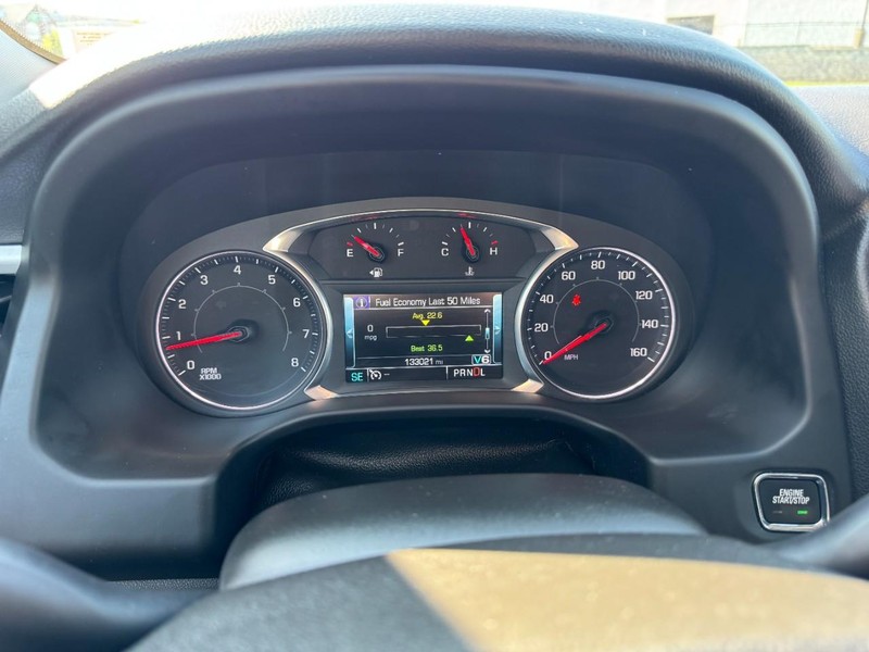GMC Acadia Vehicle Image 21