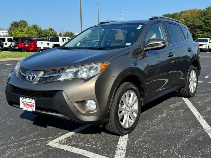 Toyota RAV4 Vehicle Image 08