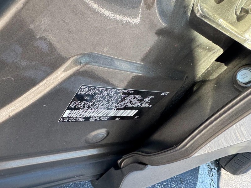 Toyota RAV4 Vehicle Image 26