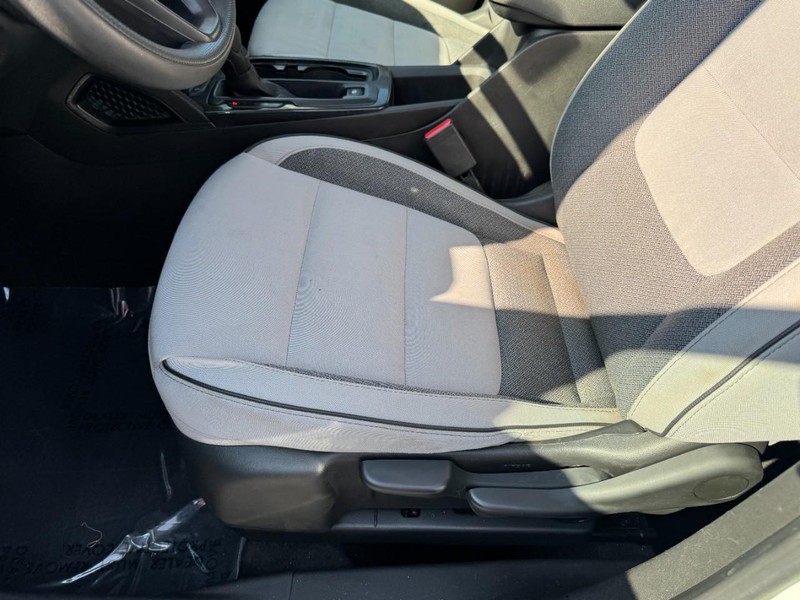 Chevrolet TrailBlazer Vehicle Image 14