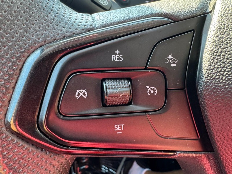 Chevrolet TrailBlazer Vehicle Image 16