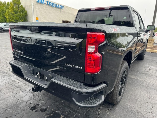 2026 Chevrolet Silverado 1500 Custom - Photo 2
