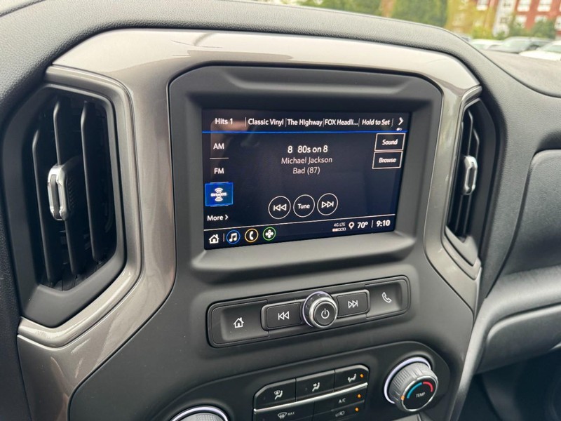 Chevrolet Silverado 1500 Vehicle Image 15