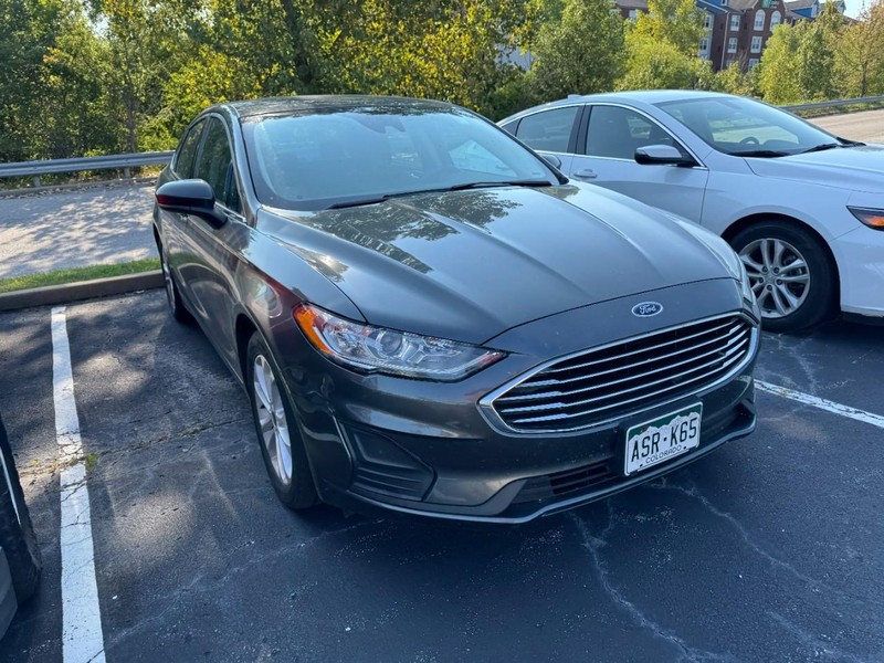 Ford Fusion Vehicle Image 04