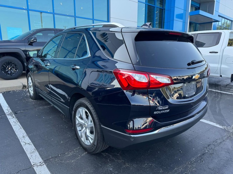 Chevrolet Equinox Vehicle Full-screen Gallery Image 04