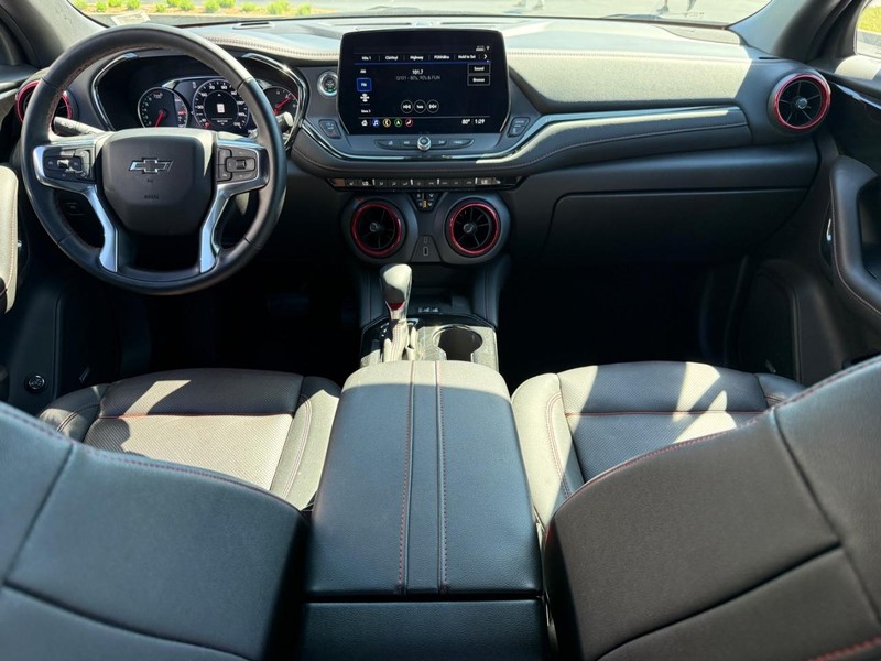 Chevrolet Blazer Vehicle Image 12