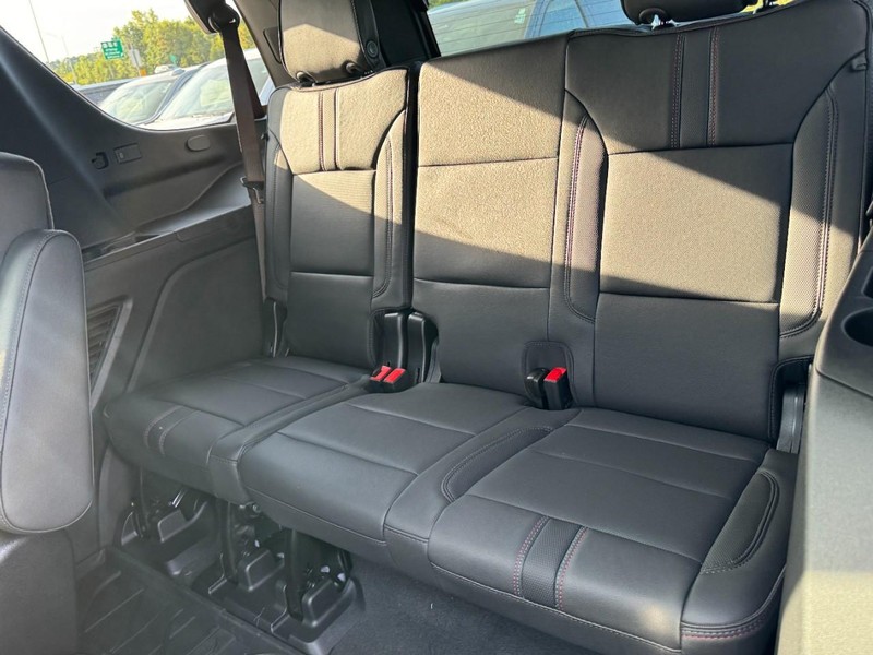 Chevrolet Tahoe Vehicle Image 09