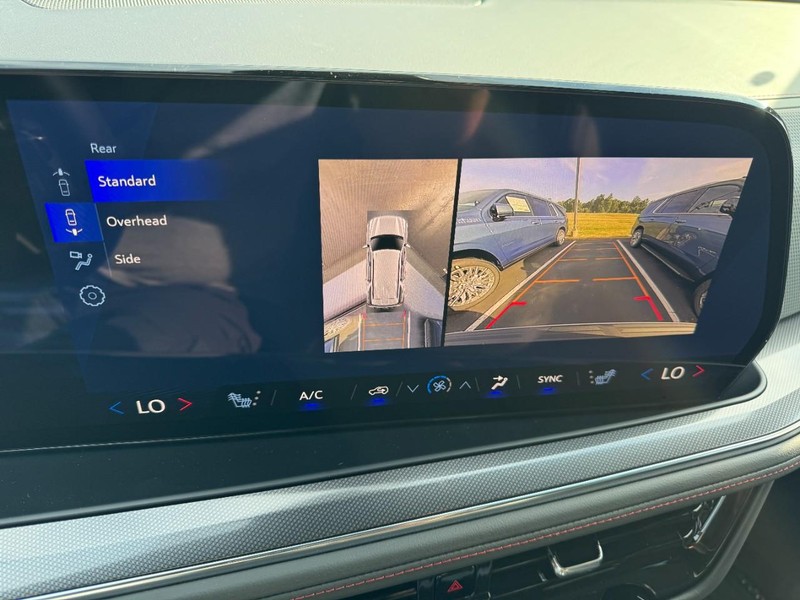 Chevrolet Tahoe Vehicle Image 19