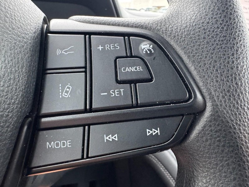 Toyota Sienna Vehicle Image 18